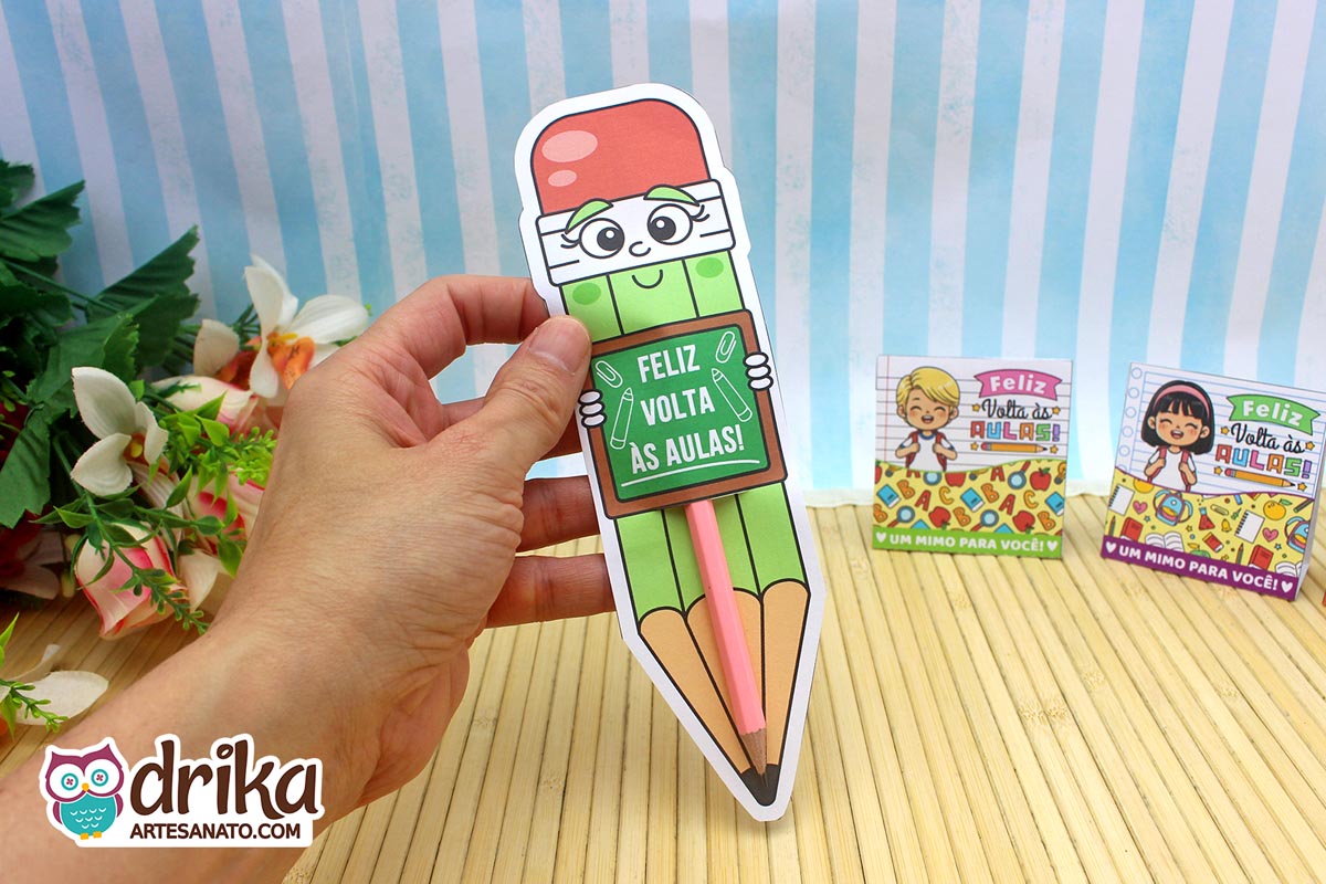 Lembrancinha de Volta &agrave;s Aulas: Cart&atilde;o Porta-l&aacute;pis Gigante Meninas
