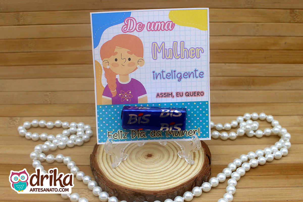 Lembrancinha de Dia da Mulher: Cart&atilde;o Porta-bis Menina