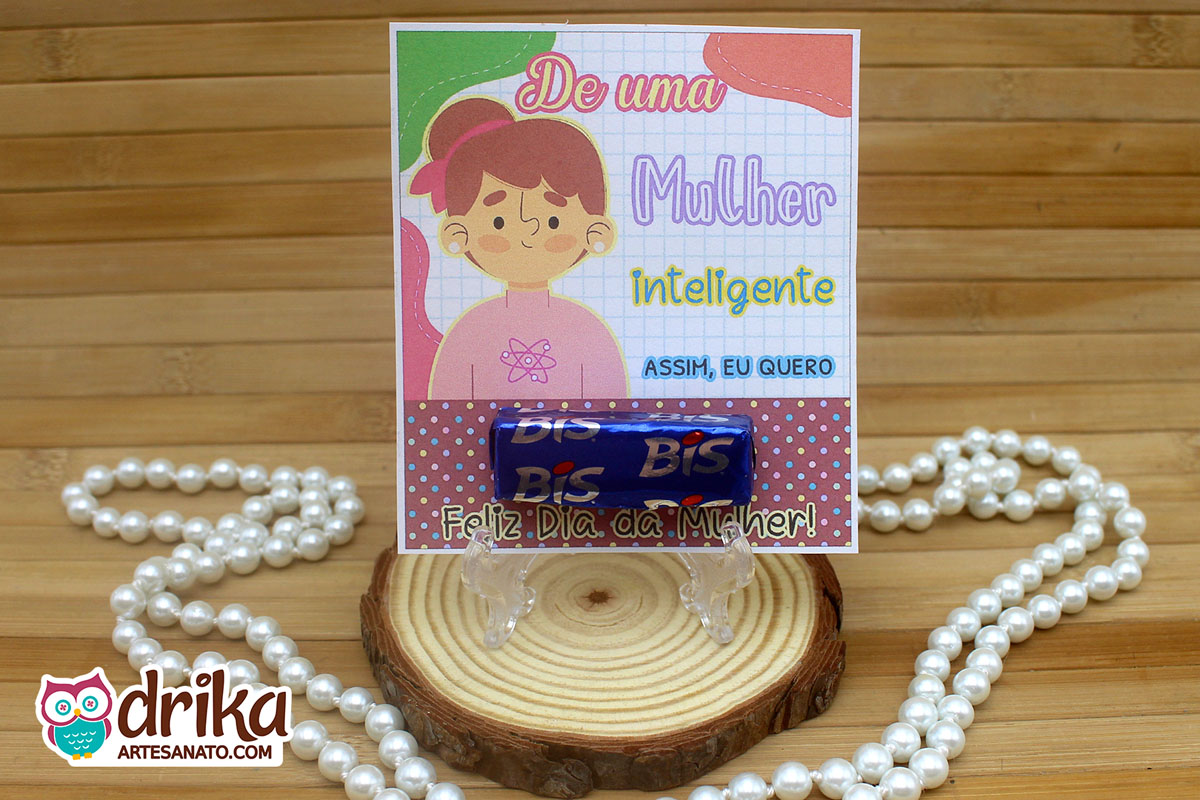 Lembrancinha de Dia da Mulher: Cart&atilde;o Porta-bis Menina