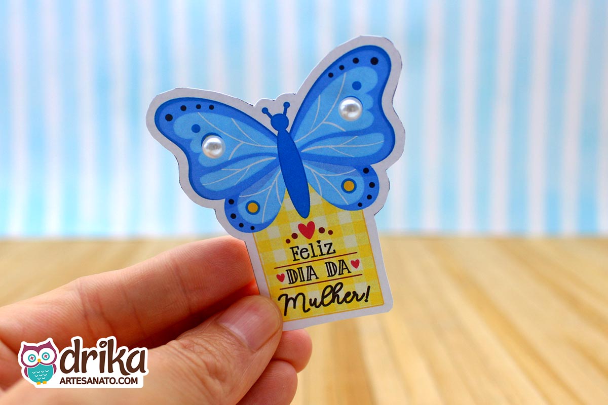 Lembrancinha de Dia da Mulher: Cart&atilde;o Porta-p&eacute;rola com Borboleta
