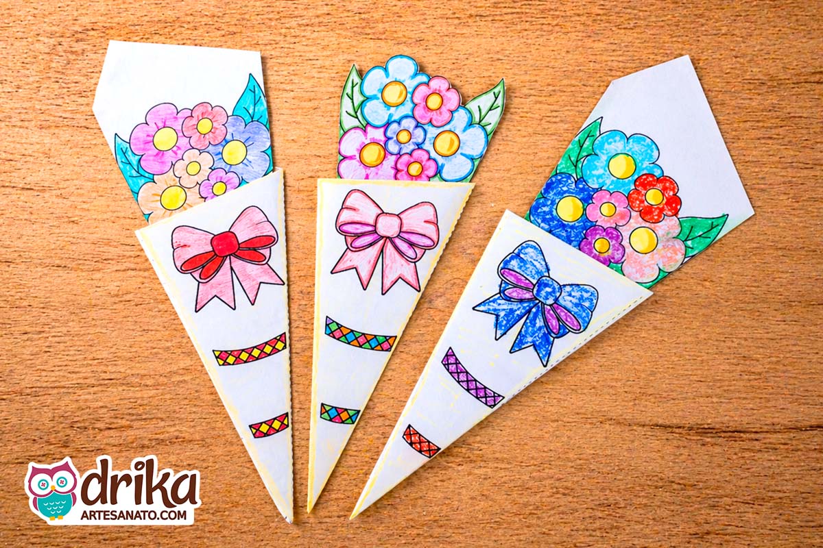 Lembrancinhas de Dia das M&atilde;es: Cart&atilde;o Buqu&ecirc; de Flores